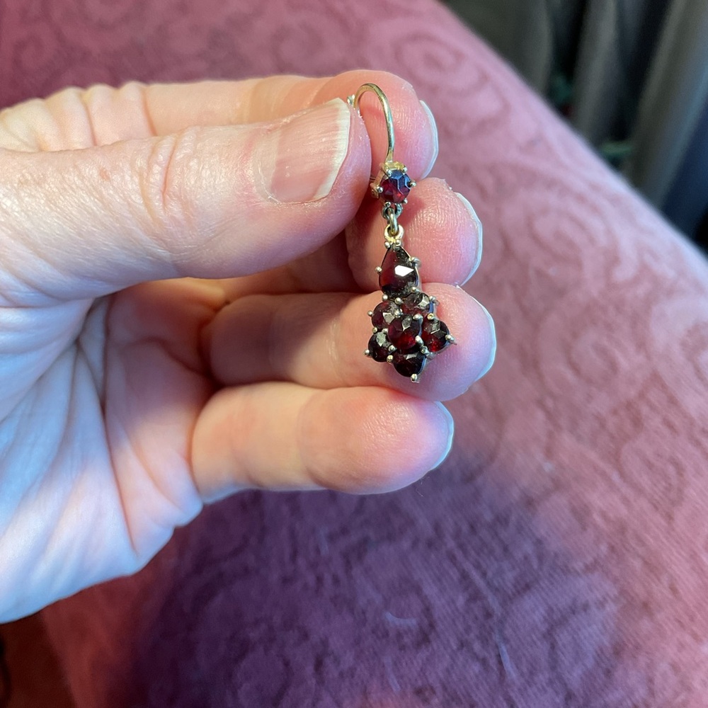 Antique natural garnet and solid 14k gold earrings 4.09g, 1.5” long